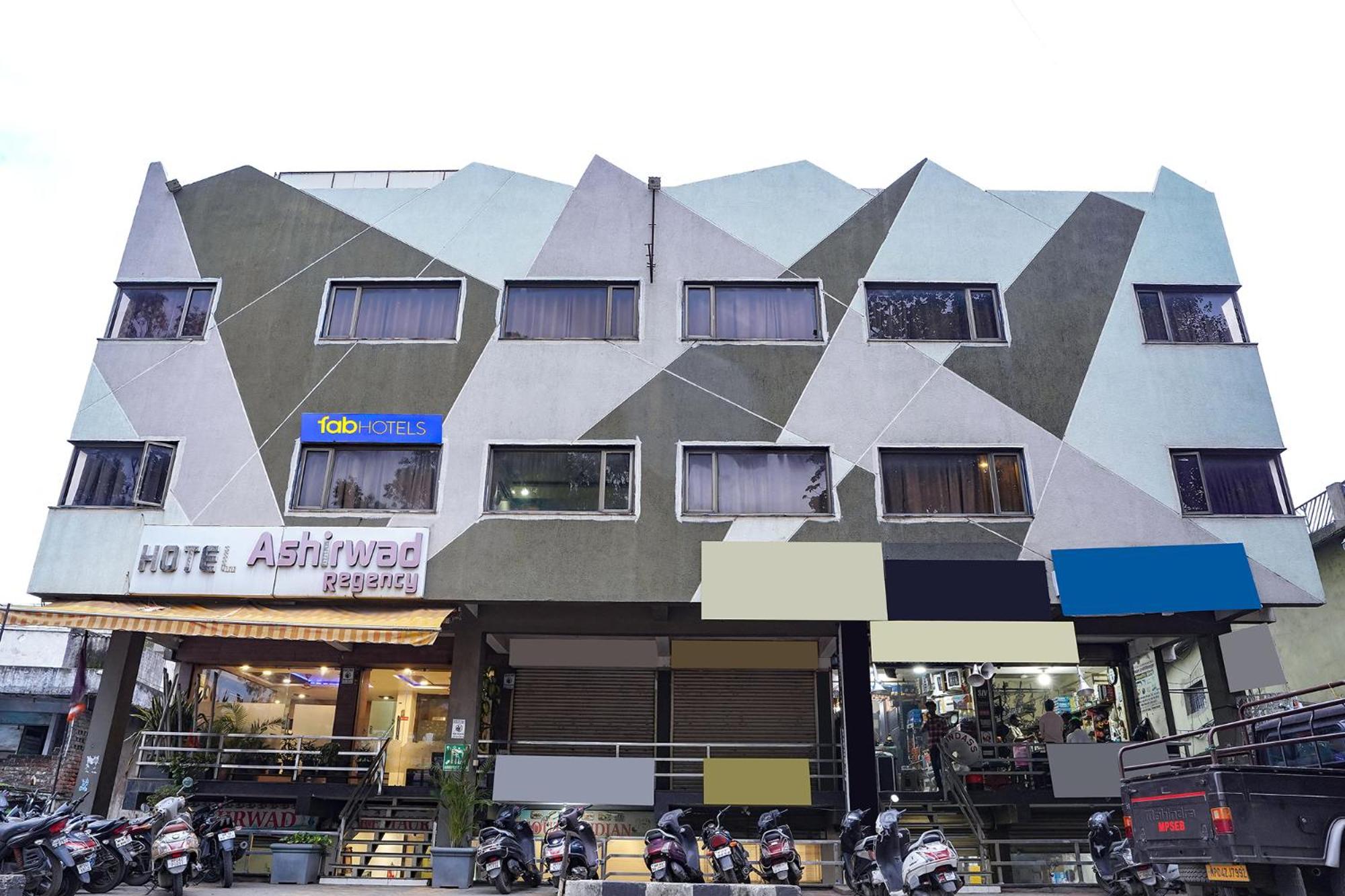 Treebo Hotel Ashirwad Bhopal Esterno foto
