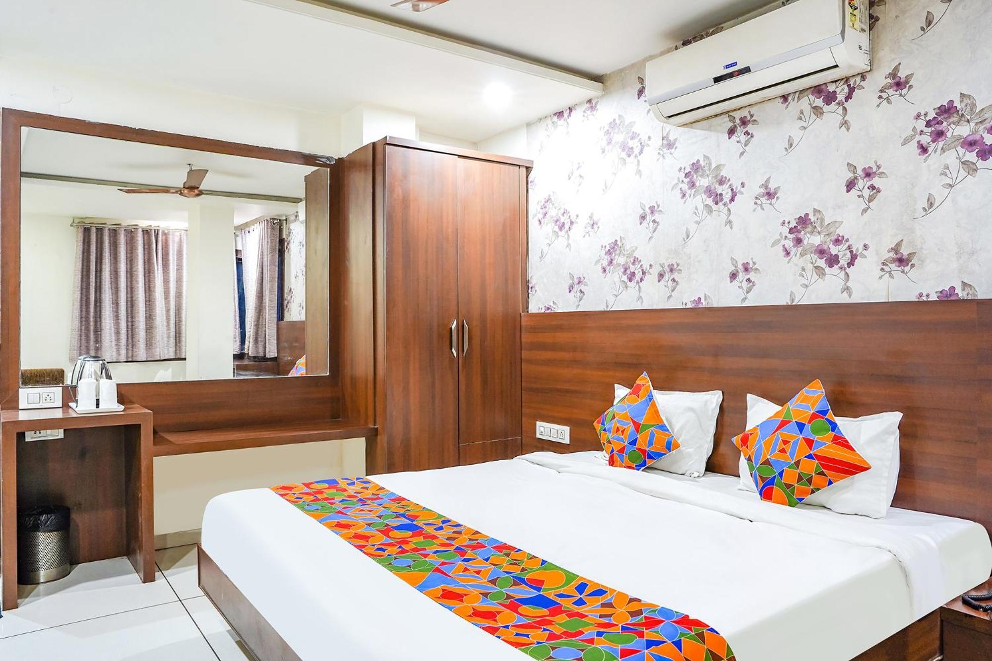 Treebo Hotel Ashirwad Bhopal Esterno foto
