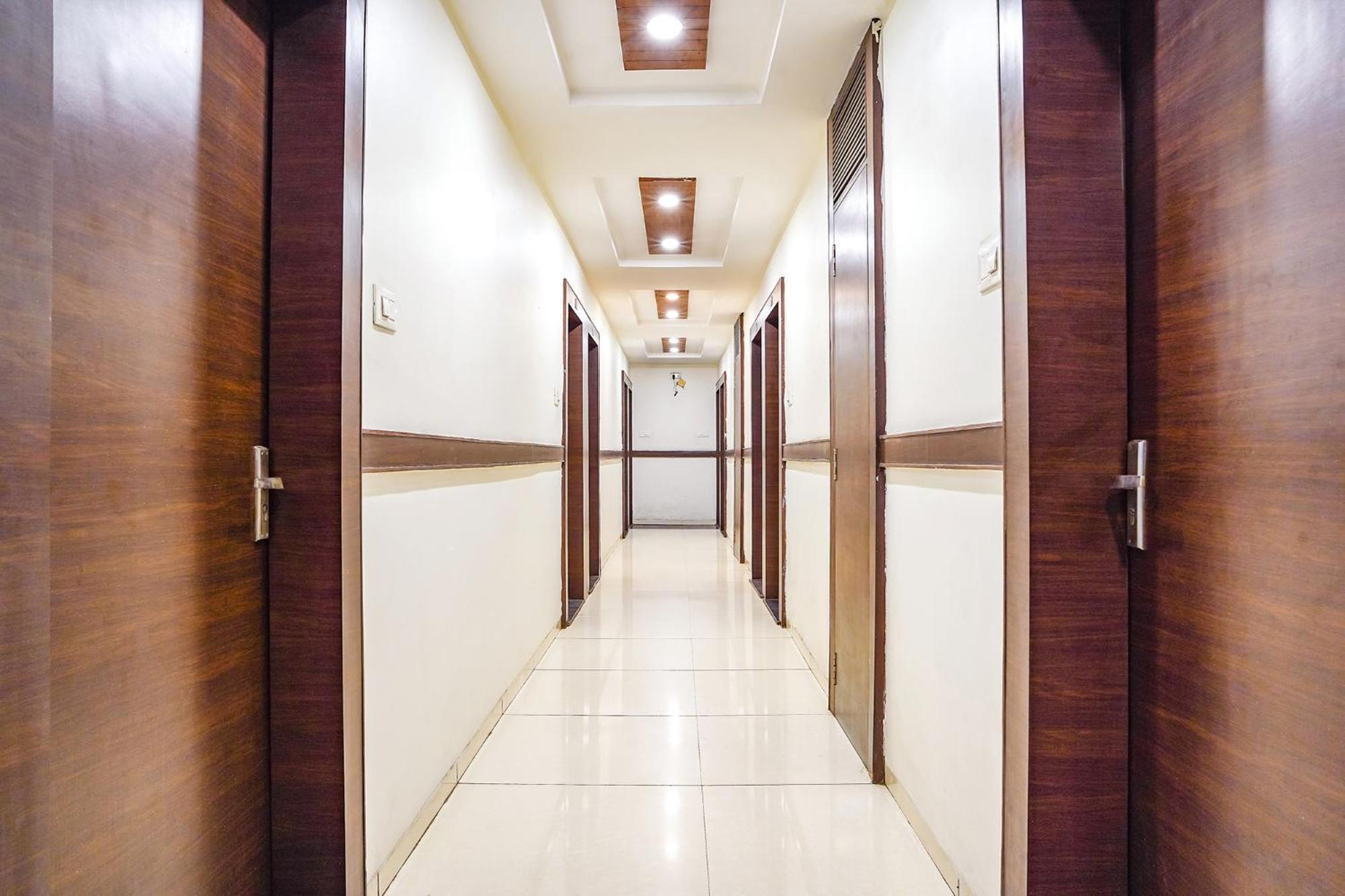 Treebo Hotel Ashirwad Bhopal Esterno foto