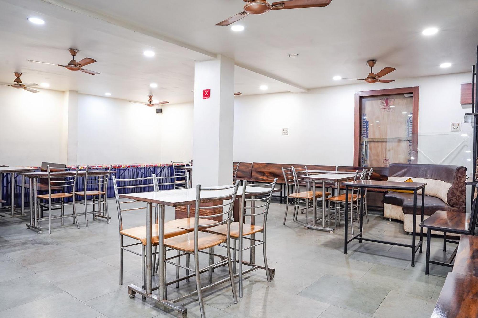 Treebo Hotel Ashirwad Bhopal Esterno foto